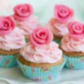 cream-roses-cupcakes