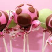 modern_lady_bug_cake_pops_by_keriwgd-d34ocz9